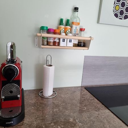 Spacious Curragh 2-Bed Apartment With Own Entrance Brownstown المظهر الخارجي الصورة