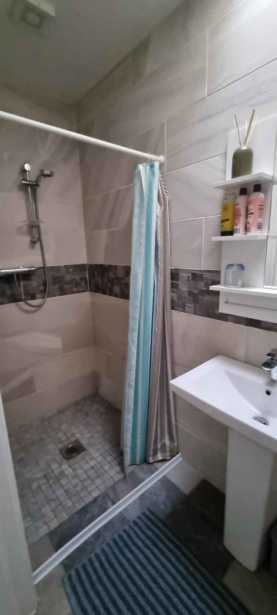 Spacious Curragh 2-Bed Apartment With Own Entrance Brownstown المظهر الخارجي الصورة